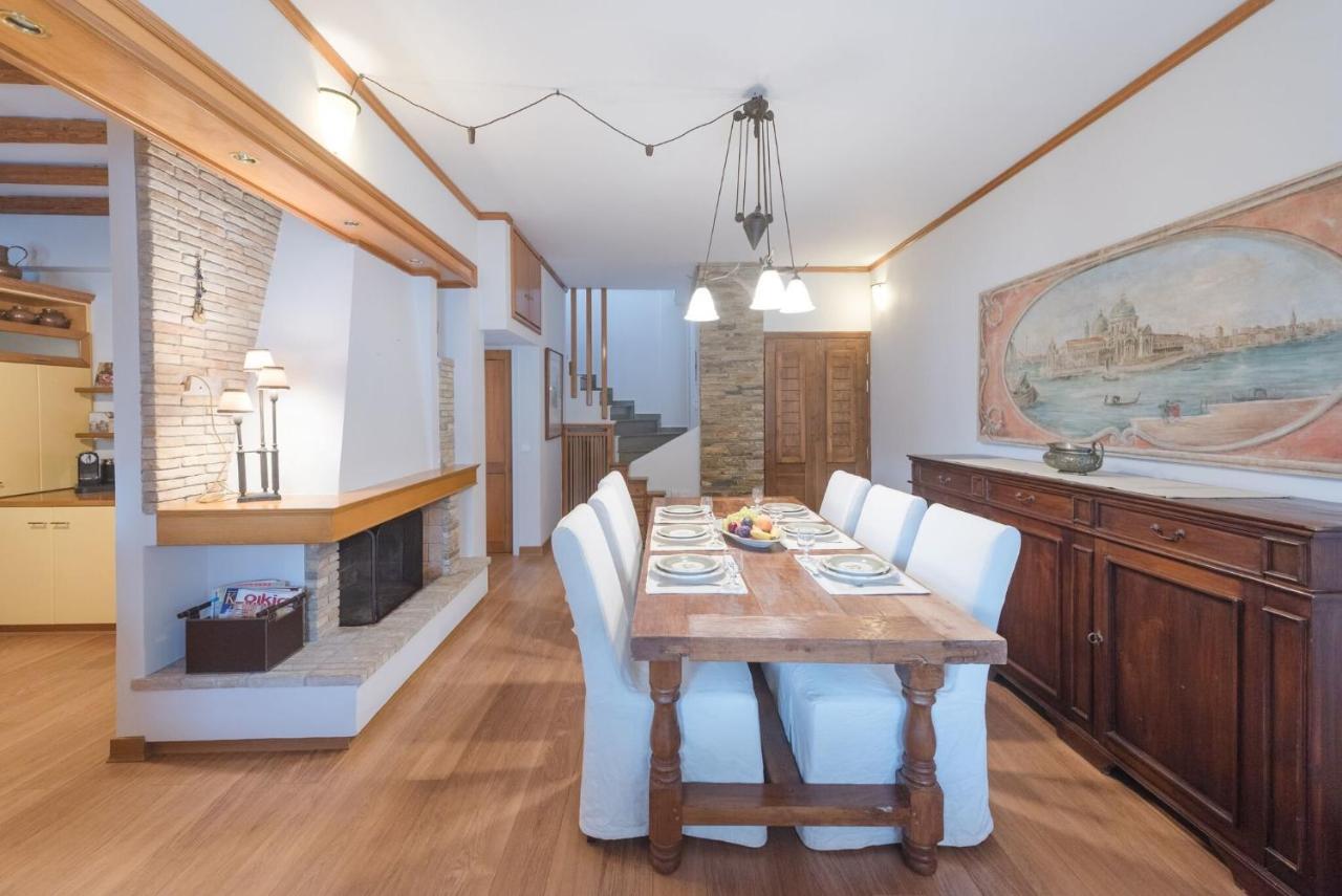 Stení Villa Arokaria מראה חיצוני תמונה